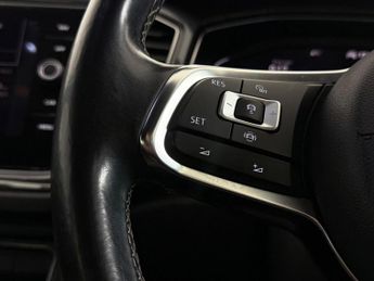 Volkswagen T-Roc 1.5 TSI EVO R-Line DSG Euro 6 (s/s) 5dr