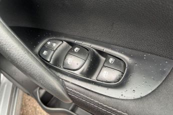 Nissan Qashqai 1.3 DiG-T 160 [157] Acenta Premium 5dr DCT