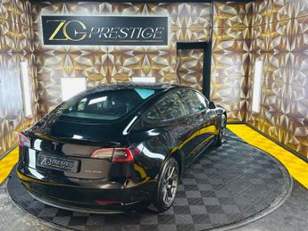 Tesla Model 3 (Dual Motor) Long Range Auto 4WDE 4dr