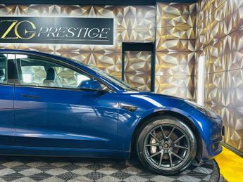 Tesla Model 3 (Dual Motor) Long Range Auto 4WDE 4dr