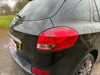 Renault Clio 1.6 VVT GT Line TomTom Sport Tourer Auto Euro 5 5dr