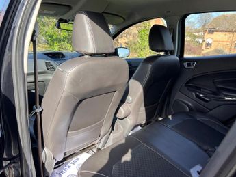 Ford EcoSport 1.5 Titanium Powershift 2WD Euro 5 5dr