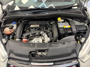 Peugeot 208 1.6 THP GTi 30th Euro 6 (s/s) 3dr