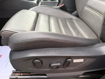 Volkswagen Amarok 3.0 TDI V6 BlueMotion Tech Highline Auto 4Motion Euro 6 (s/s) 4d