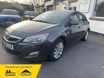 Vauxhall Astra 1.6 16v Exclusiv Hatchback 5dr Petrol Manual Euro 5 (115 ps)