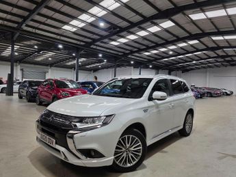 Mitsubishi Outlander 2.4h TwinMotor 13.8kWh Dynamic CVT 4WD Euro 6 (s/s) 5dr