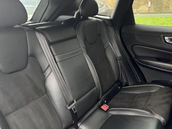 Volvo XC60 2.0 D4 R-Design Auto AWD Euro 6 (s/s) 5dr