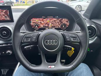 Audi Q2 1.5 TFSI CoD 35 Black Edition S Tronic Euro 6 (s/s) 5dr
