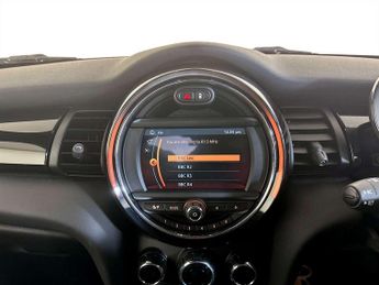 MINI Electric Hatch Cooper SE 32.6kWh Level 2 Hatchback 3dr Electric Auto (184 ps)