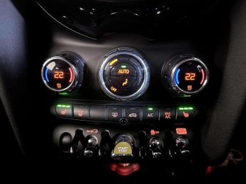 MINI Electric Hatch Cooper SE 32.6kWh Level 2 Hatchback 3dr Electric Auto (184 ps)