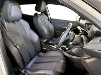 Peugeot E-2008 50kWh GT SUV 5dr Electric Auto (136 ps)