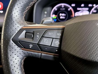 CUPRA Formentor 1.4 eHybrid 12.8kWh V1 SUV 5dr Petrol Plug-in Hybrid DSG Euro 6 