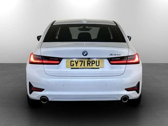 BMW 3 Series 2.0 330e 12kWh SE Pro Auto Euro 6 (s/s) 4dr