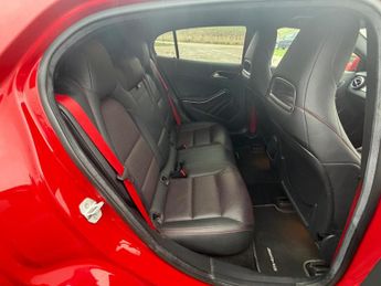 Mercedes-Benz GLA 2.0 GLA250 AMG Line (Premium) 7G-DCT 4MATIC Euro 6 (s/s) 5dr