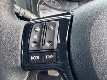 Toyota Yaris 1.5 VVT-i Icon Tech CVT Euro 6 5dr