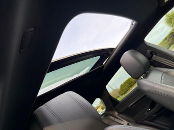 Land Rover Range Rover Evoque 2.0 D180 R-Dynamic S Auto 4WD Euro 6 (s/s) 5dr