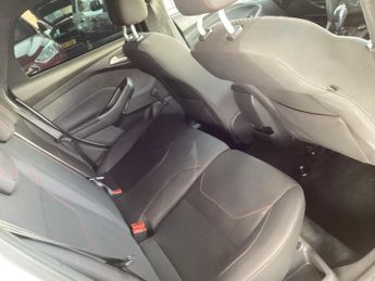 Ford Focus 1.5T EcoBoost ST-Line Auto Euro 6 (s/s) 5dr