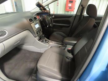 Ford Focus 1.6 Sport Auto 5dr