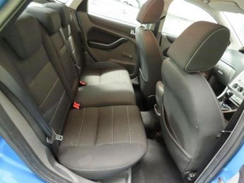 Ford Focus 1.6 Sport Auto 5dr