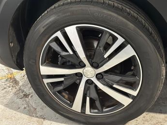 Peugeot 5008 1.2 PureTech Allure EAT Euro 6 (s/s) 5dr