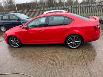 Skoda Octavia 2.0 TDI vRS DSG 4WD Euro 6 (s/s) 5dr
