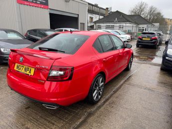 Skoda Octavia 2.0 TDI vRS DSG 4WD Euro 6 (s/s) 5dr