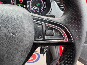 Skoda Octavia 2.0 TDI vRS DSG 4WD Euro 6 (s/s) 5dr