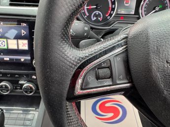 Skoda Octavia 2.0 TDI vRS DSG 4WD Euro 6 (s/s) 5dr