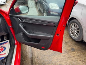 Skoda Octavia 2.0 TDI vRS DSG 4WD Euro 6 (s/s) 5dr