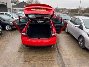 Skoda Octavia 2.0 TDI vRS DSG 4WD Euro 6 (s/s) 5dr