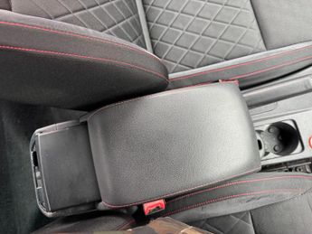 Skoda Octavia 2.0 TDI vRS DSG 4WD Euro 6 (s/s) 5dr