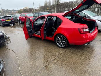 Skoda Octavia 2.0 TDI vRS DSG 4WD Euro 6 (s/s) 5dr