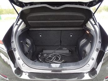 Nissan Leaf 39kWh Tekna Auto 5dr