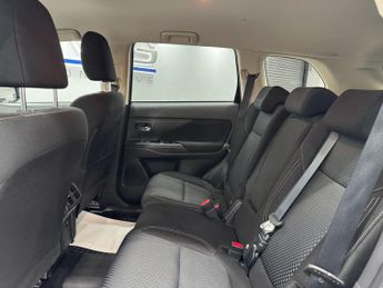 Mitsubishi Outlander 2.4h TwinMotor 13.8kWh Design CVT 4WD Euro 6 (s/s) 5dr