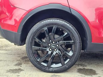 Land Rover Discovery Sport 2.0 TD4 HSE Black Auto 4WD Euro 6 (s/s) 5dr