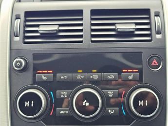 Land Rover Discovery Sport 2.0 TD4 HSE Black Auto 4WD Euro 6 (s/s) 5dr