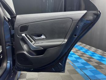 Mercedes-Benz CLA 1.3 CLA180 AMG Line (Premium 2) Coupe 7G-DCT Euro 6 (s/s) 4dr