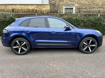 Porsche Macan 2.0T PDK 4WD Euro 6 (s/s) 5dr