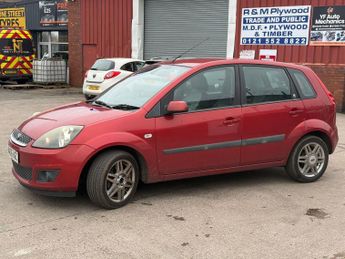 Ford Fiesta 1.4 Ghia 5dr