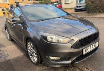 Ford Focus 1.0T EcoBoost ST-Line Euro 6 (s/s) 5dr