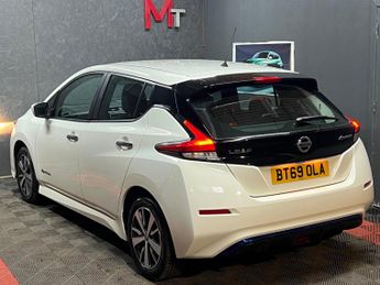 Nissan Leaf 40kWh Acenta Auto 5dr