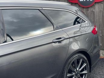 Ford Mondeo 2.0 TDCi Vignale Powershift Euro 6 (s/s) 5dr
