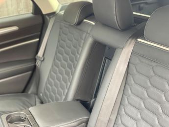 Ford Mondeo 2.0 TDCi Vignale Powershift Euro 6 (s/s) 5dr