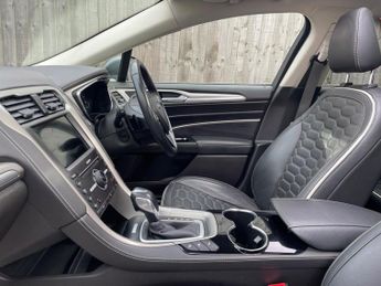 Ford Mondeo 2.0 TDCi Vignale Powershift Euro 6 (s/s) 5dr