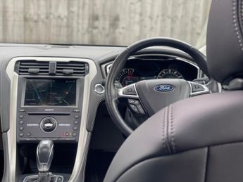 Ford Mondeo 2.0 TDCi Vignale Powershift Euro 6 (s/s) 5dr