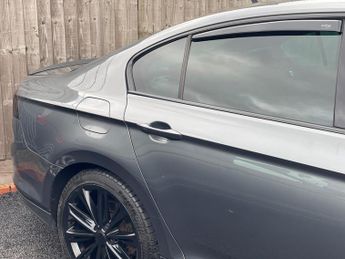 Volkswagen Passat 2.0 BiTDI BlueMotion Tech R-Line DSG 4Motion Euro 6 (s/s) 4dr