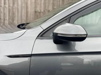 Volkswagen Passat 2.0 BiTDI BlueMotion Tech R-Line DSG 4Motion Euro 6 (s/s) 4dr