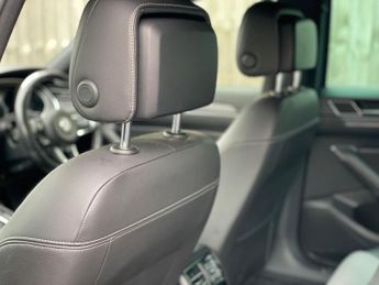 Volkswagen Passat 2.0 BiTDI BlueMotion Tech R-Line DSG 4Motion Euro 6 (s/s) 4dr