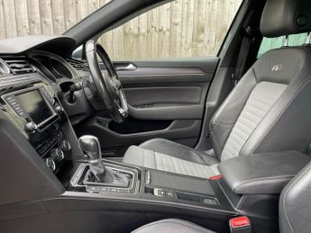 Volkswagen Passat 2.0 BiTDI BlueMotion Tech R-Line DSG 4Motion Euro 6 (s/s) 4dr