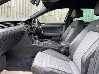 Volkswagen Passat 2.0 BiTDI BlueMotion Tech R-Line DSG 4Motion Euro 6 (s/s) 4dr